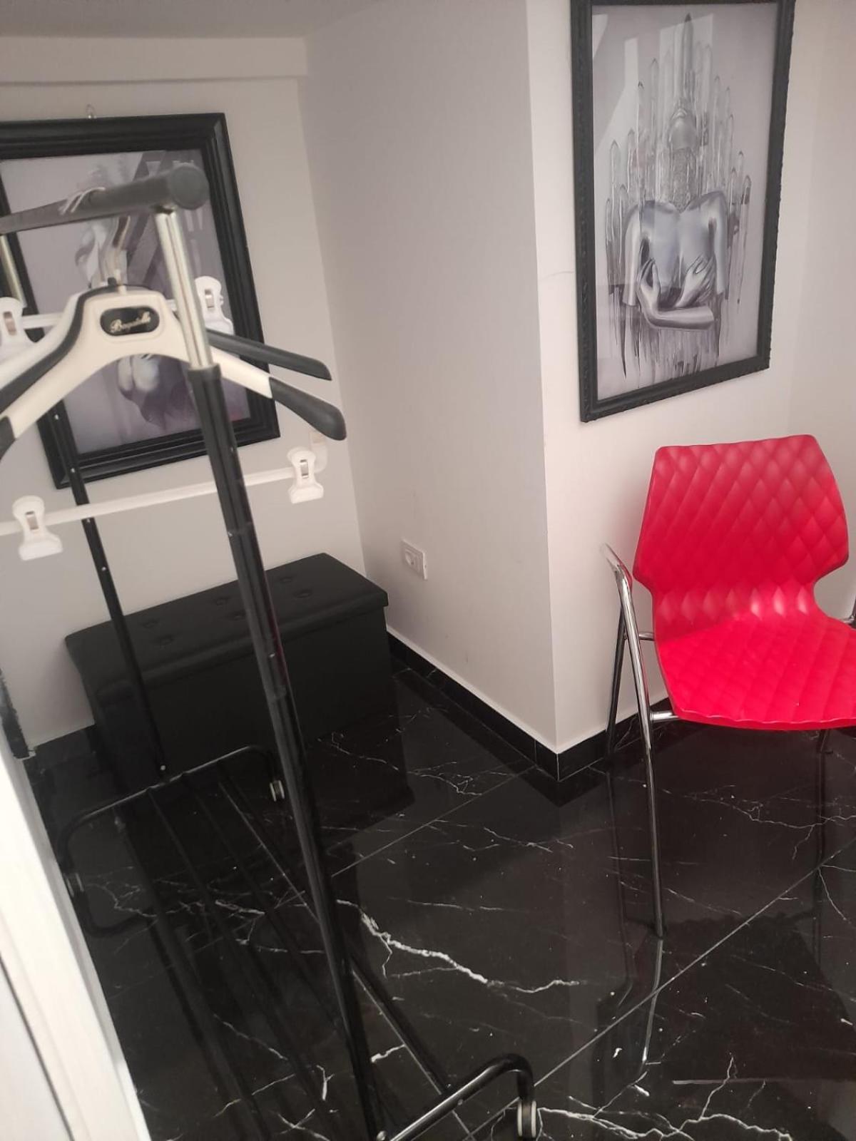 מלון Lux House Naples Airport מראה חיצוני תמונה
