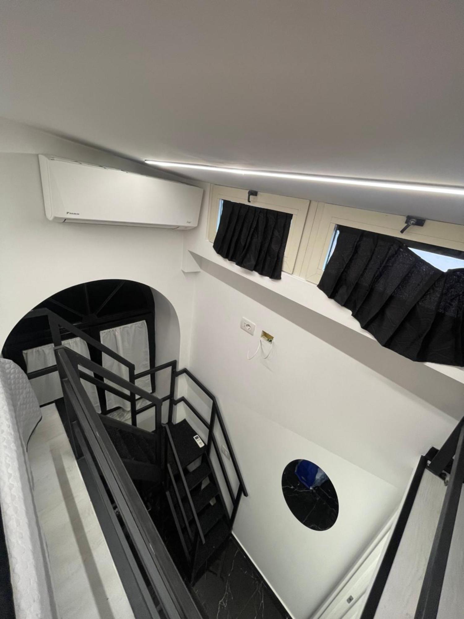 מלון Lux House Naples Airport מראה חיצוני תמונה